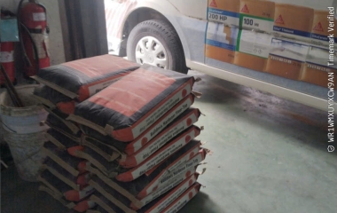 Ứng dụng thực tế của Buildmix Hardener Floor Top trong các công trình công nghiệp